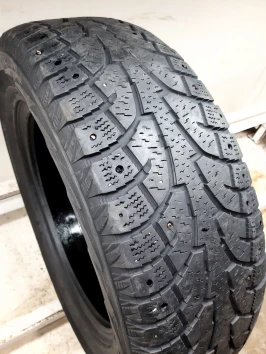 225/65 R17 Hankook Winter I'Pike RW11