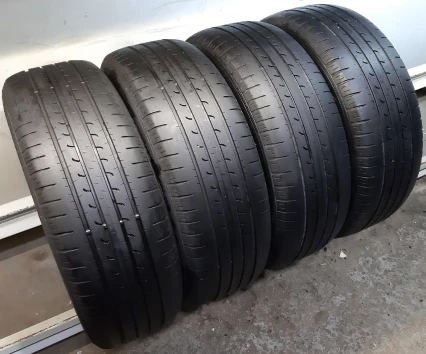 215/60 R17 GoodYear Efficientgrip SUV