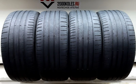 285/40 R21 Pirelli PZERO SPORTS CAR 2