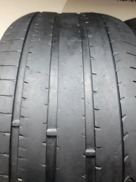 295/40 R21 Pirelli PZero