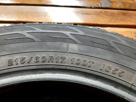 215/60 R17 Yokohama iceGuard iG55 SUV