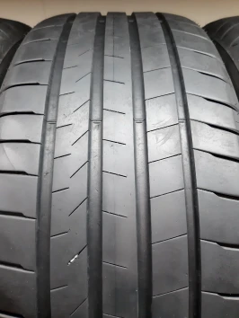 255/55 R19 Bridgestone ALENZA 001