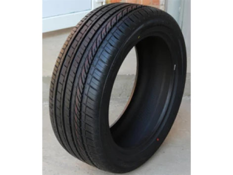 235/50 R19 103W HEADWAY HU901