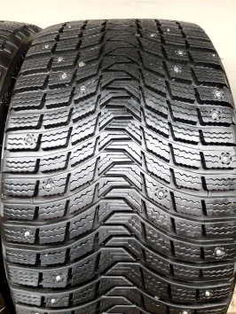 295/30 R20 Michelin X-ice North 3