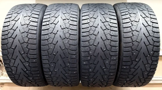 275/45 R21 Pirelli Winter Ice Zero