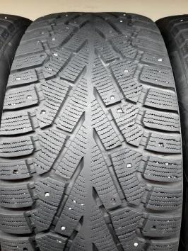 275/45 R21 Pirelli Winter Ice Zero