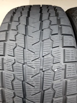 265/45 R21 Yokohama Ice Guard  G075