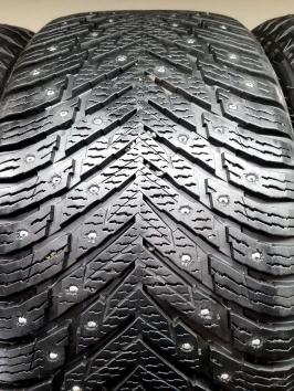 285/40 R21 315/35 R21 Nokian Tyres Hakkapeliitta 10p SUV
