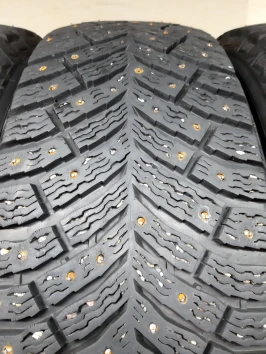 215/60 R17 Michelin X-Ice North 4