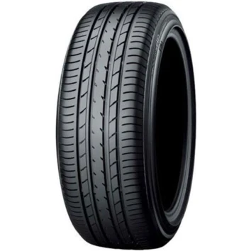 215/55 R17 93V Yokohama E70B