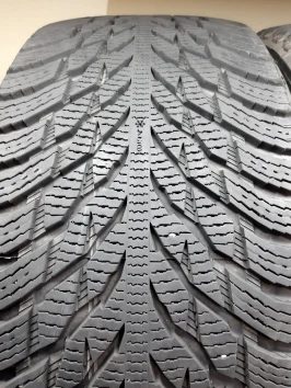 285/40 R22 Nokian Tyres Hakkapeliitta R3 SUV