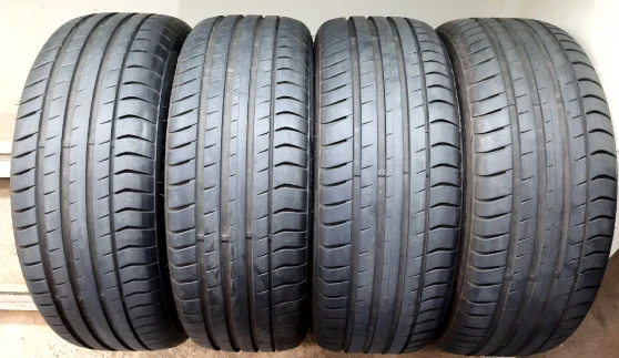 225/45 R18