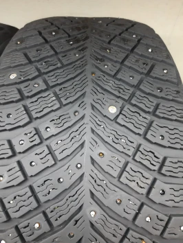 265/50 R19 Michelin X-Ice North 4