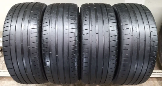 255/45 R19 Michelin Pilot Sport 4