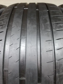 255/45 R19 Michelin Pilot Sport 4