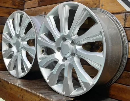 4шт  LandRover Диски  8x19, 5*120 ЕТ:53 Dia:72.6