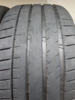 285/35 R22 Michelin Pilot Sport 4 S