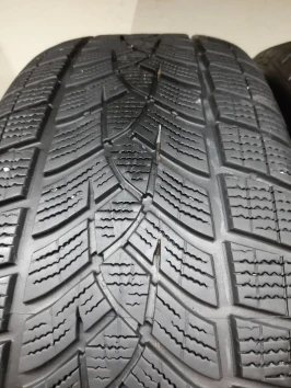 235/55 R19 GoodYear  UltraGrip Ice SUV