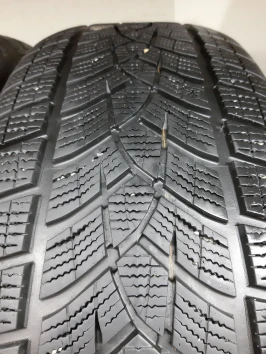 235/55 R19 GoodYear  UltraGrip Ice SUV