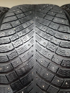 275/40 R21 Michelin X-Ice North 4 SUV