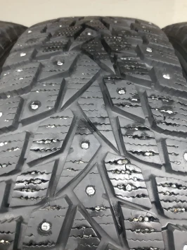 215/60 R17 Dunlop Grandtrek Ice 02