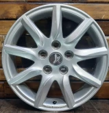 4шт  Toyota Диски  6.5x16, 5*114.30 ЕТ:46 Dia:60.1