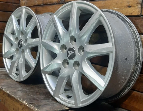 4шт  Toyota Диски  6.5x16, 5*114.30 ЕТ:46 Dia:60.1