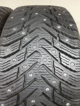 235/45 R17 Nokian Tyres Hakkapeliitta 8