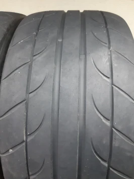 275/35 R18