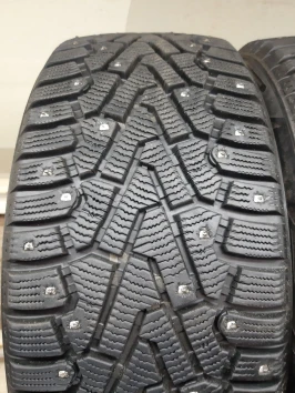 225/45 R17