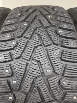 225/45 R17