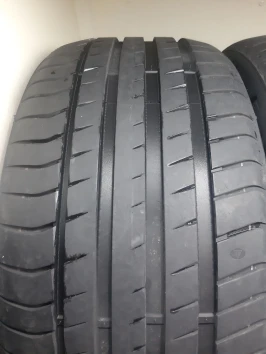275/40 R20