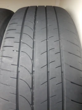 235/55 R20 Bridgestone Dueler H/L 33A