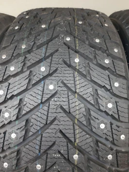 225/40 R18 255/35 R18