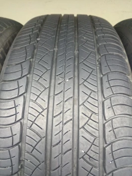 235/60 R18