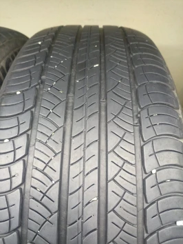 235/60 R18