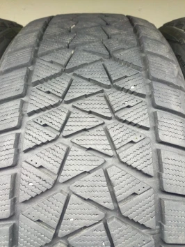 265/45 R21 Bridgestone Blizzak DM-V2 265/45 R21 Bridgestone Blizzak DM-V2