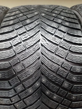 275/40 R21 305/35 R21 Michelin X-Ice North 4 SUV