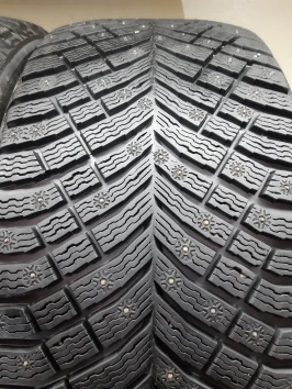 275/40 R21 305/35 R21 Michelin X-Ice North 4 SUV