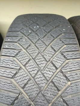 235/55 R19