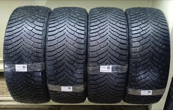 255/45 R19