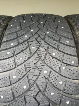 245/45 R20 Pirelli Ice Zero 2 245/45 R20 Pirelli Ice Zero 2