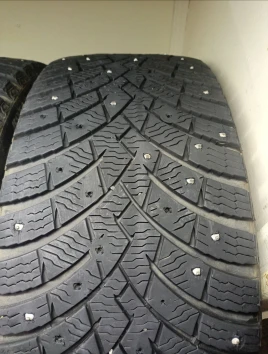 245/45 R20 Pirelli Ice Zero 2 245/45 R20 Pirelli Ice Zero 2