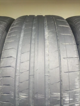 275/45 R21 Pirelli PZero