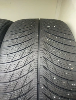 245/40 R19 275/35 R19