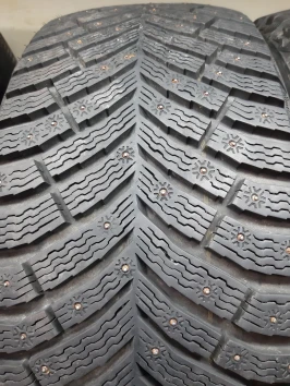 245/45 R19 Michelin X-Ice North 4