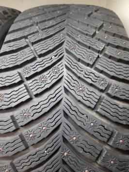 245/45 R19 Michelin X-Ice North 4