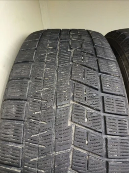 215/55 R18 Yokohama Ice Guard IG60