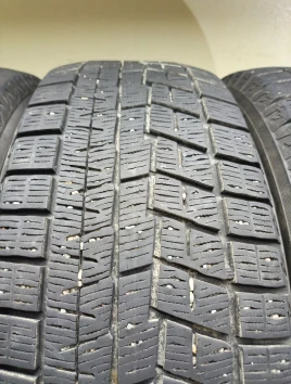 215/55 R18 Yokohama Ice Guard IG60