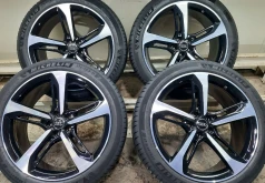 4шт  оригинал  AUDI Диски  9.5x21, 5*112 ЕТ:31 Dia:66.6